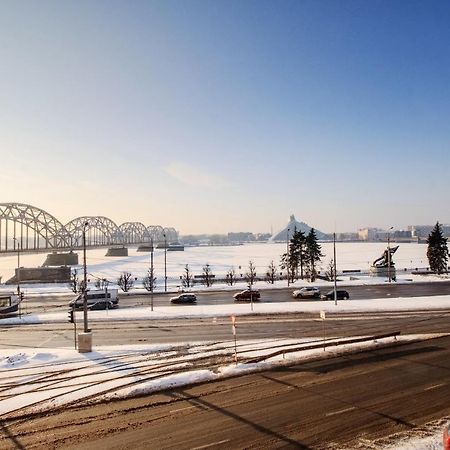 Modern Apartment In Old Riga With A River View Екстер'єр фото